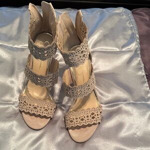 Jessica Simson 8.5 Taupe Lace Cutout Heels